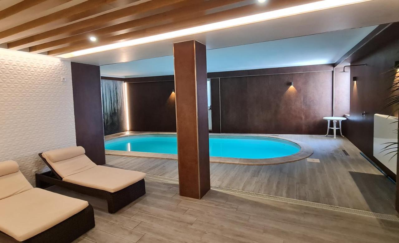 Hotel Eden ลูโซ ภายนอก รูปภาพ